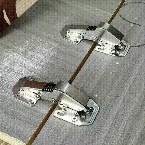 Cabinet Hinges